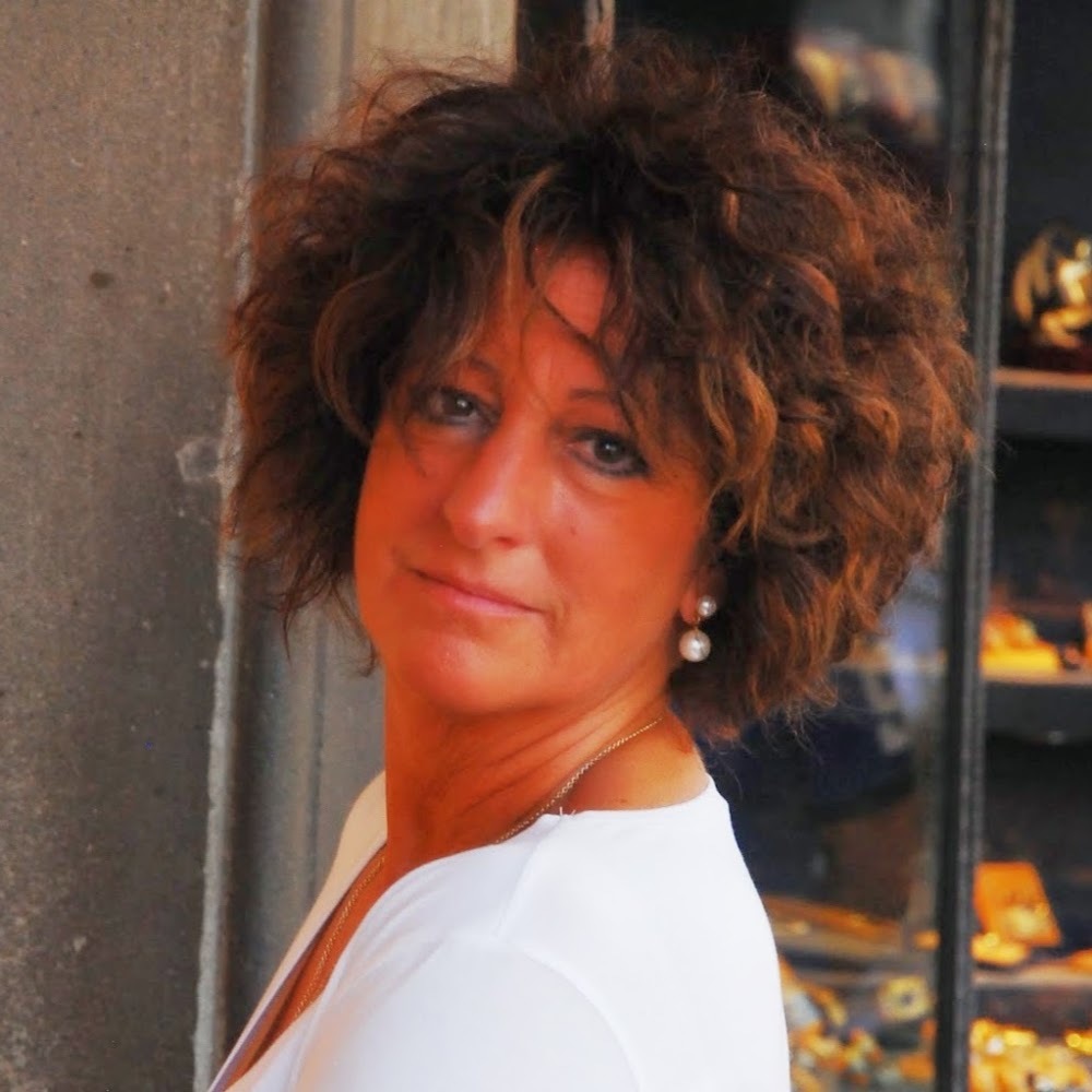 Meet your Posher, Felicia